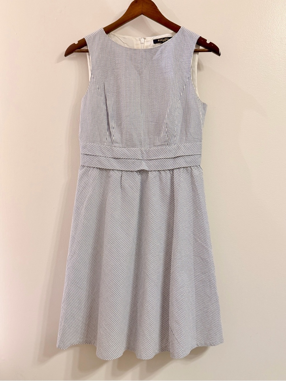Brooks Brothers Sleeveless Light Blue and White Striped Midi Dress Size 6 Petite